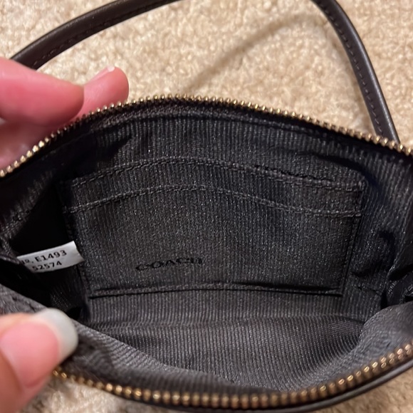 Coach Small Wristlet Brown - Picture 5 of 10